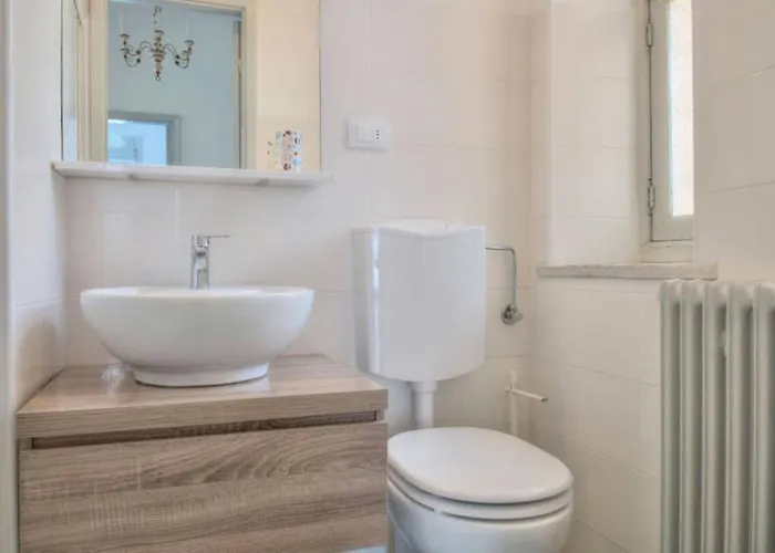 Carolina Les Pieds Dans L'eau * Rapallo