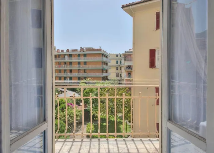 Carolina Les Pieds Dans L'eau *