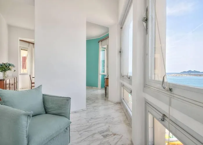 Carolina Les Pieds Dans L'eau *